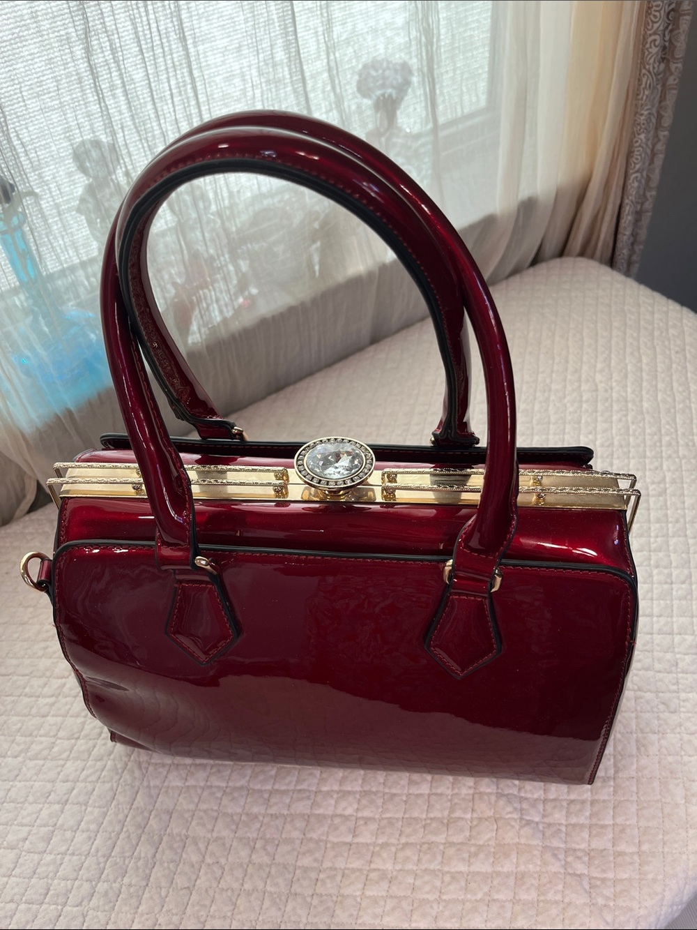 Fancy shiney purse. No brand on it